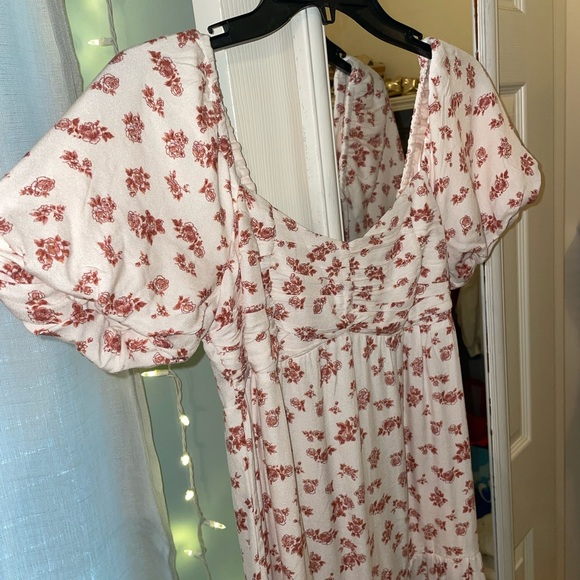 Midi length dress NEVER WORN - Picture 2 of 5